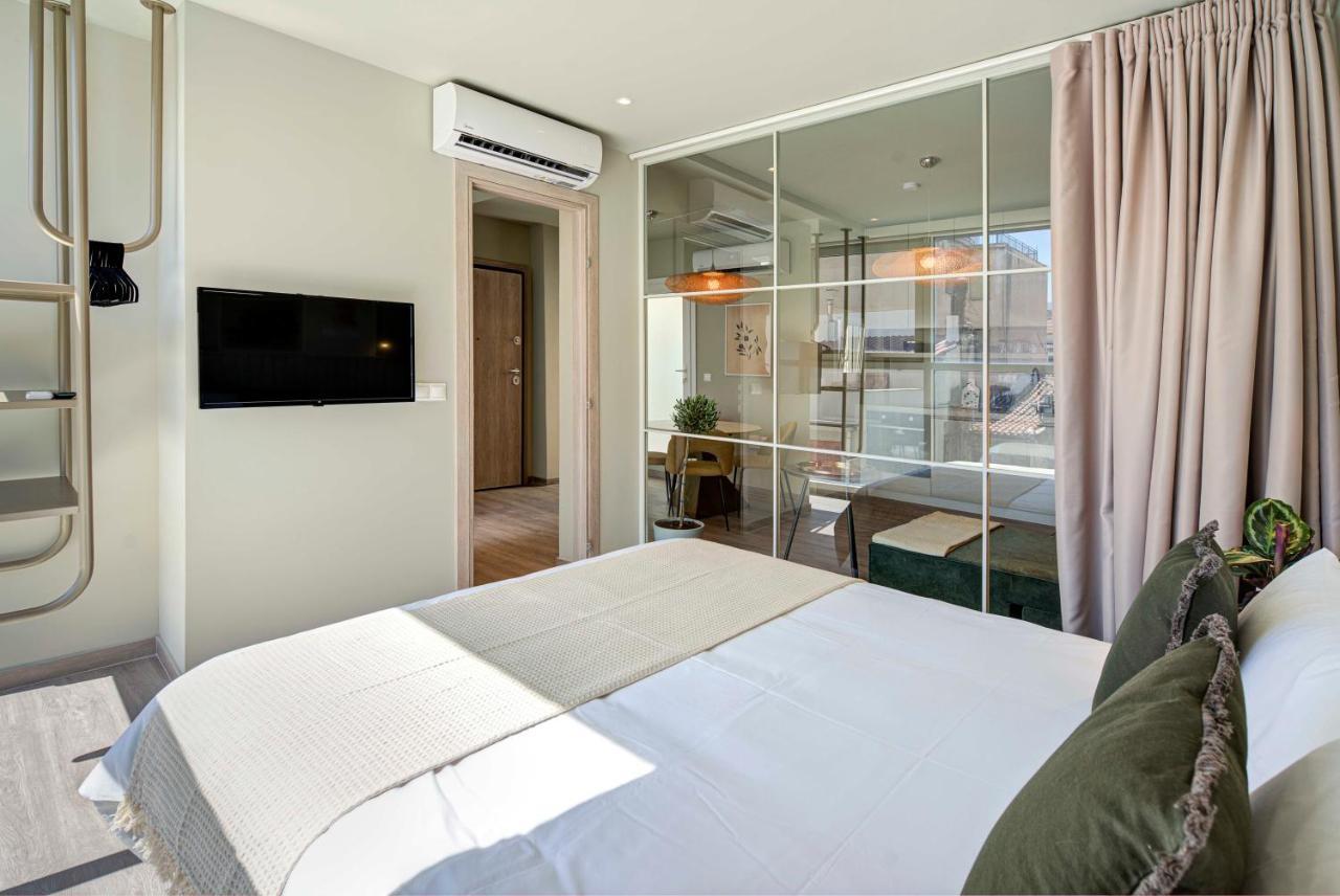 Yalarent Stunning Apartments At The Heart Of Athens Atenas Exterior foto